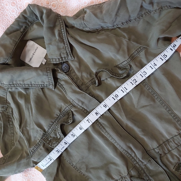 Thread & Supply 100% Lyocell Military Green Cargo Jacket Size Small - Picture 11 of 11